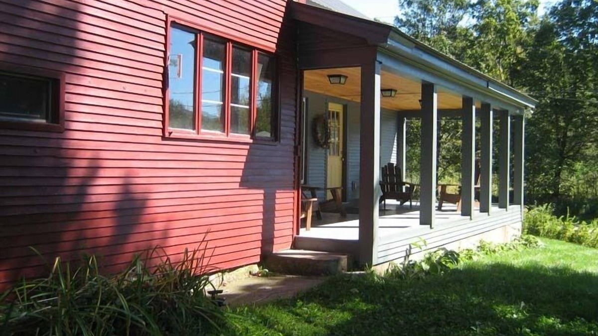 Goshen House | Perfect vacation home and setting for writers and outdoor enthusiasts