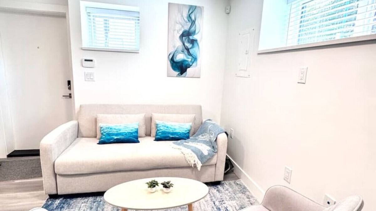 Renfrew-Collingwood Condo | Perfect Vancouver Travel Hub for Couples or Family