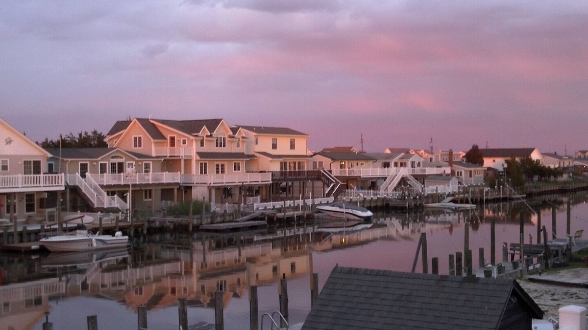 Tuckerton Beach House | Perfect Waterfront Getaway - A Short Drive To Long Beach Island & Atlantic City