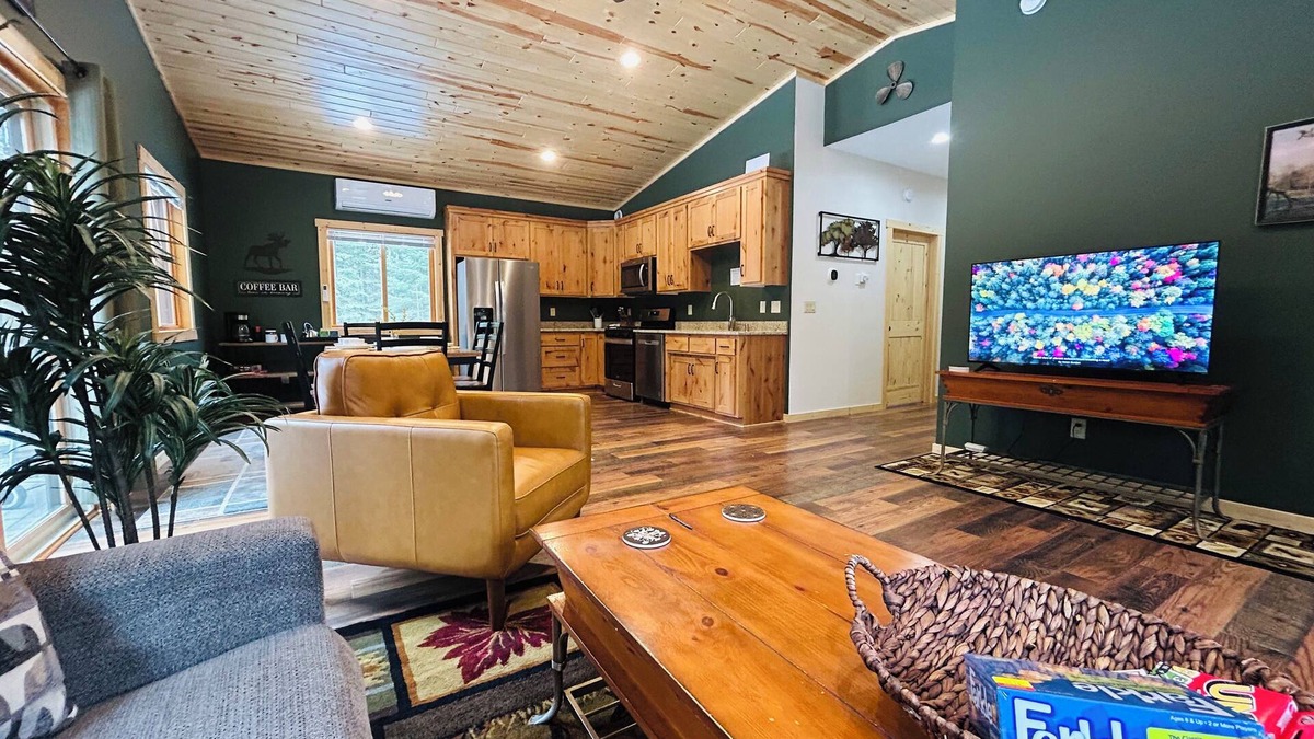 Angora Cabin | Perfectly Located on 10acres W/Easy Access to ATV Trails and World Class Lakes