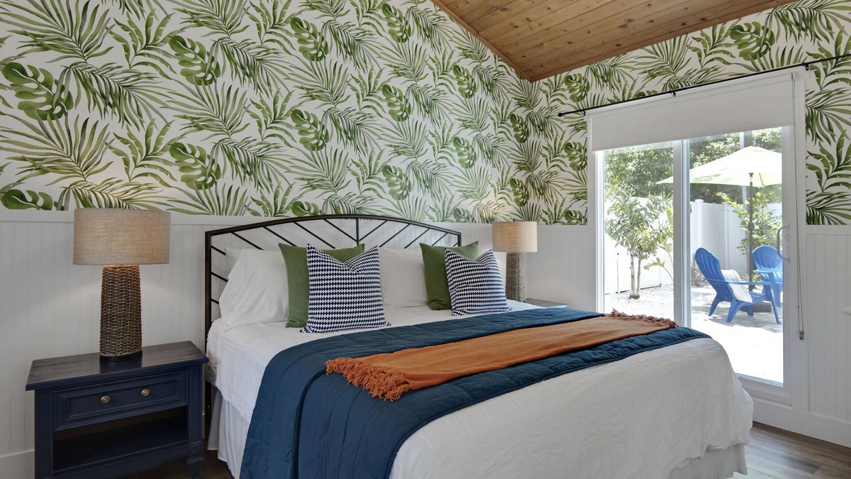 Dunedin Cottage | Perfectly Located Palms Cottage Dunedin