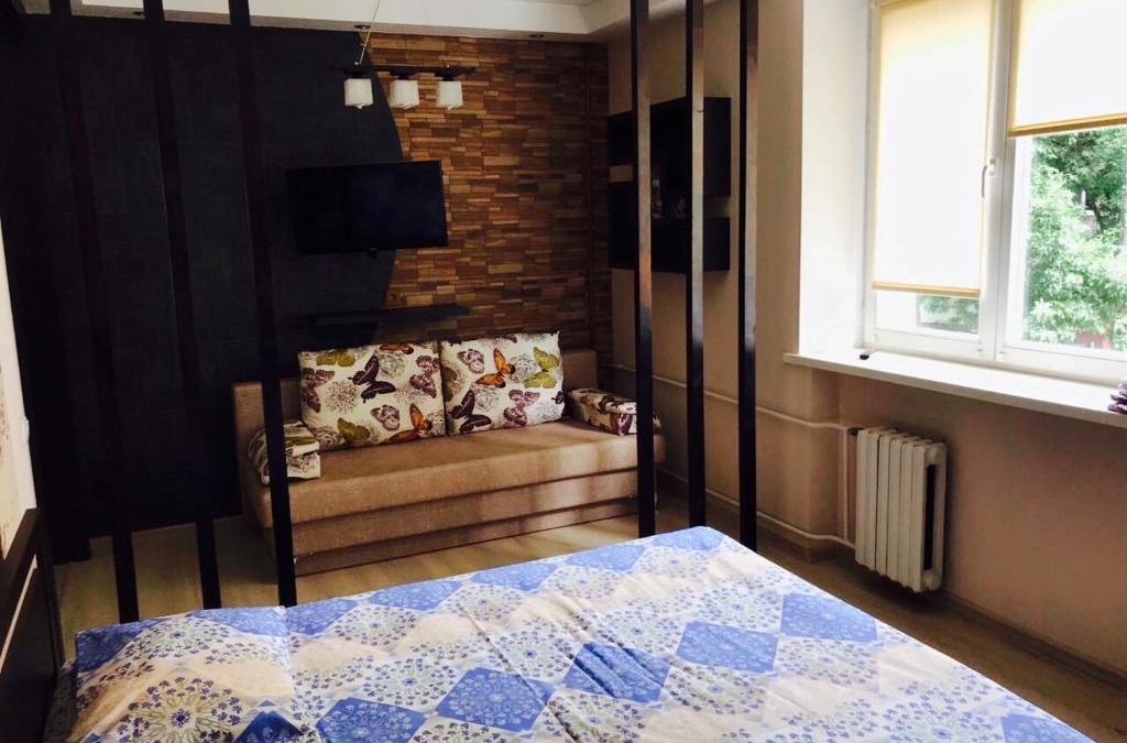 Oktyabrsky District Apartment | Perfecto Metro Institute of Culture