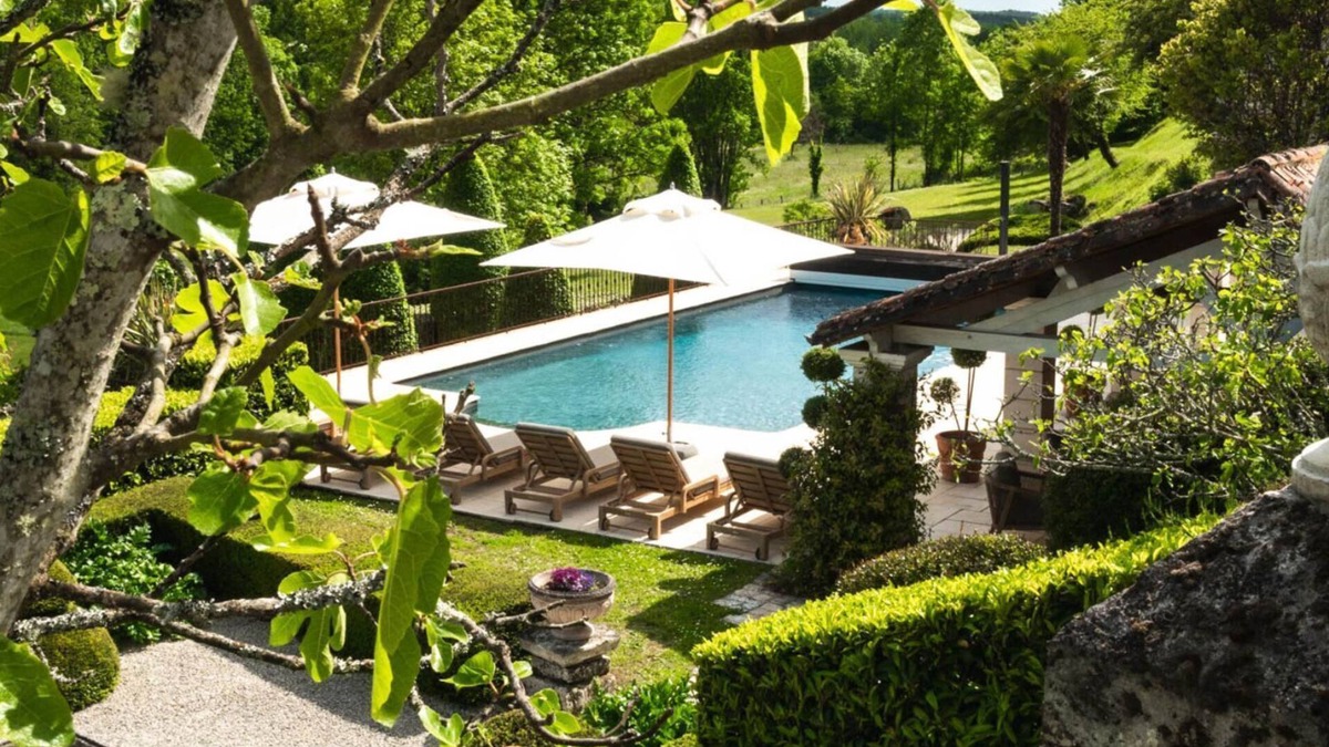 Saint-Pierre-de-Cole Villa | Perigord's Majestic Villa With Lush Nature View