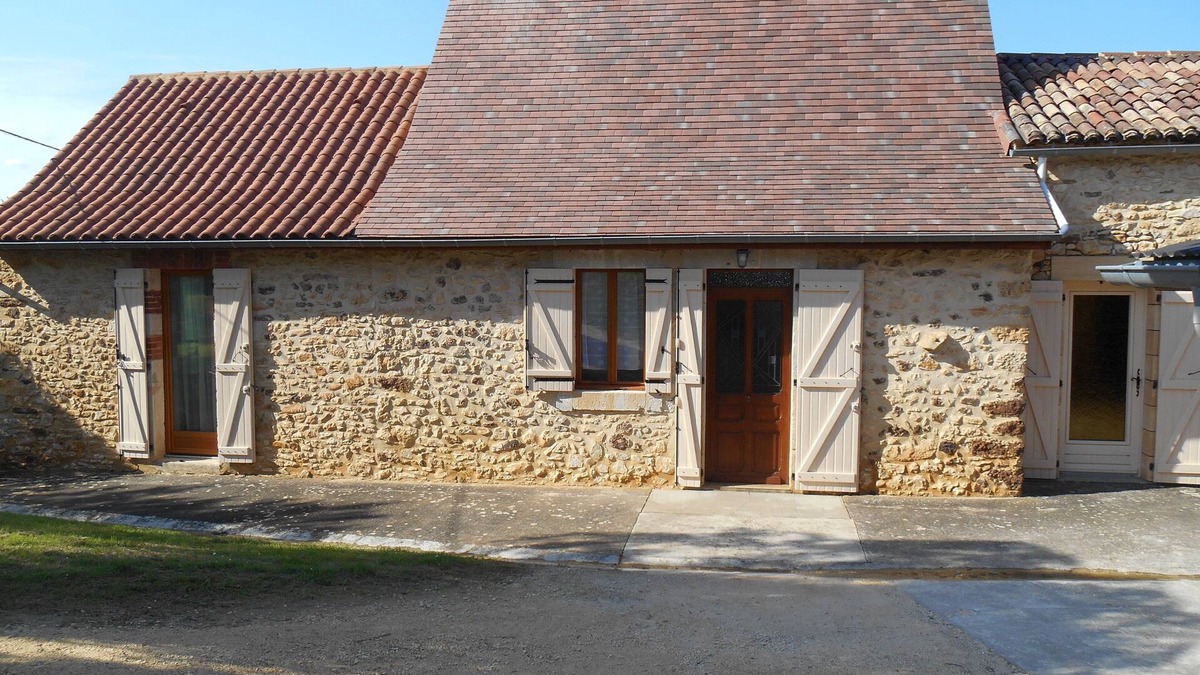 Saint-Germain-de-Belves House | perigourdine house in the countryside