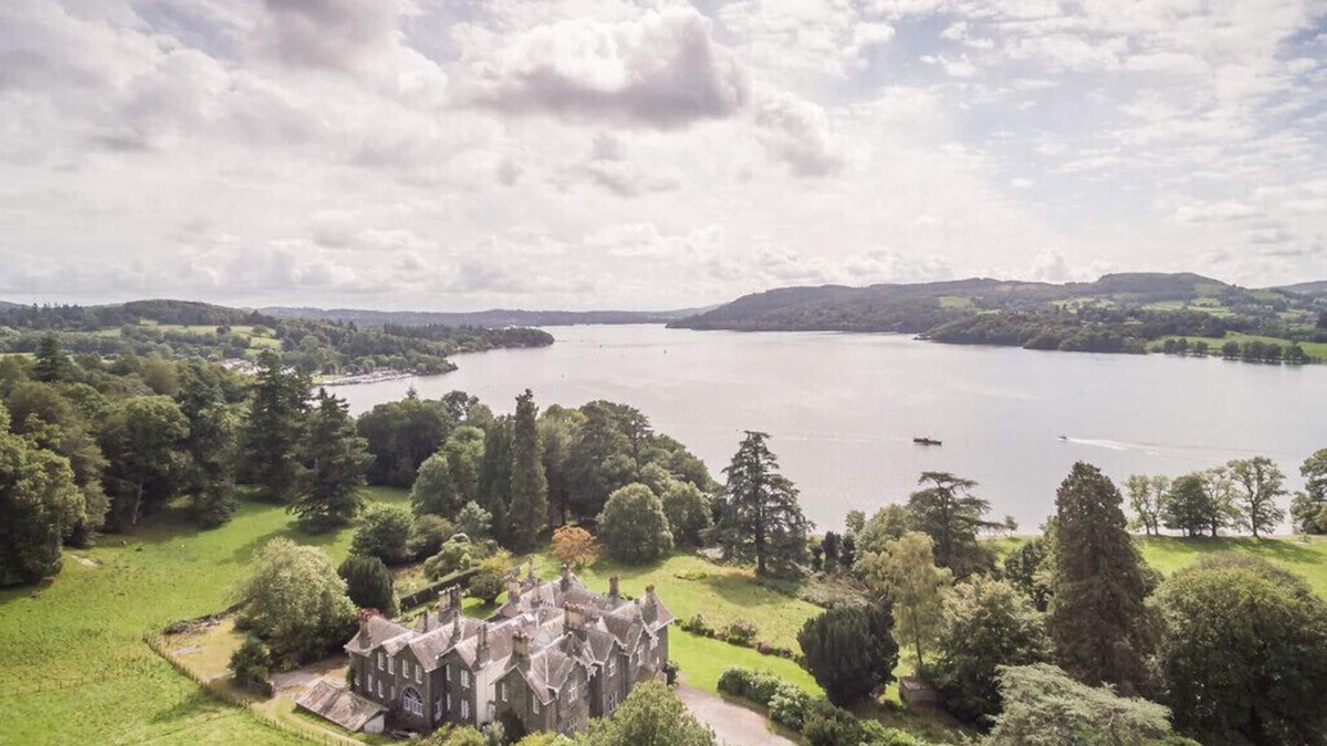 Ambleside House | Period character house with stunning views of Lake Windermere
