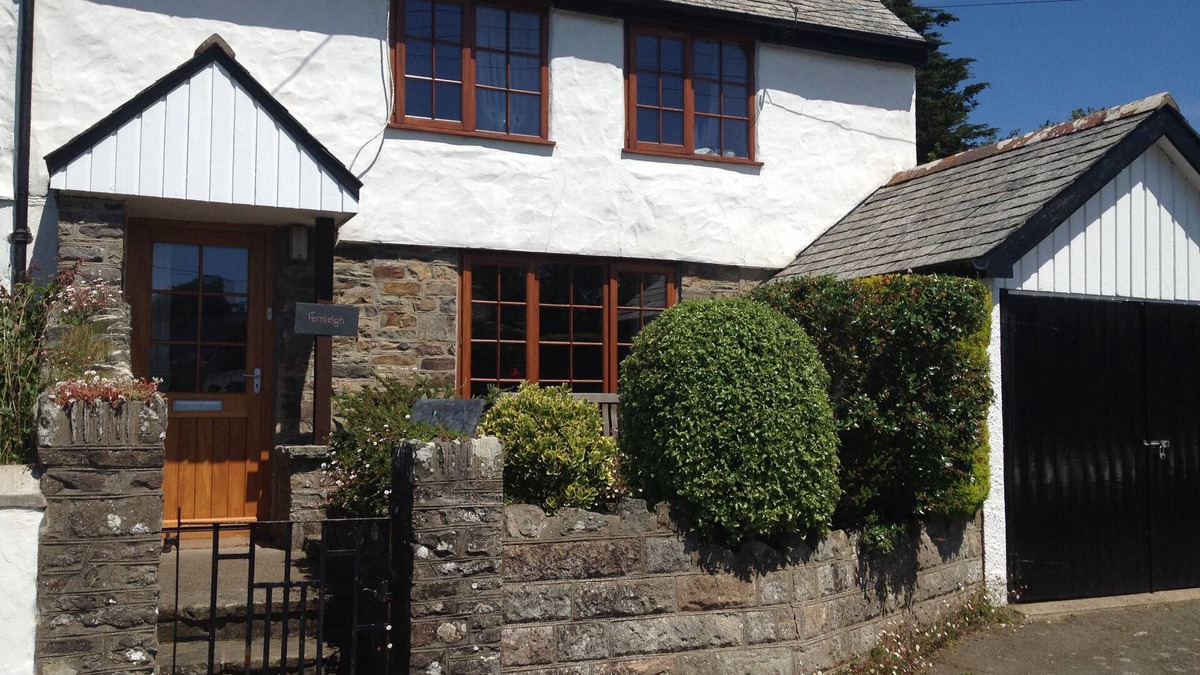 Georgeham Cottage | Period Cottage with large garden in lovely Georgeham