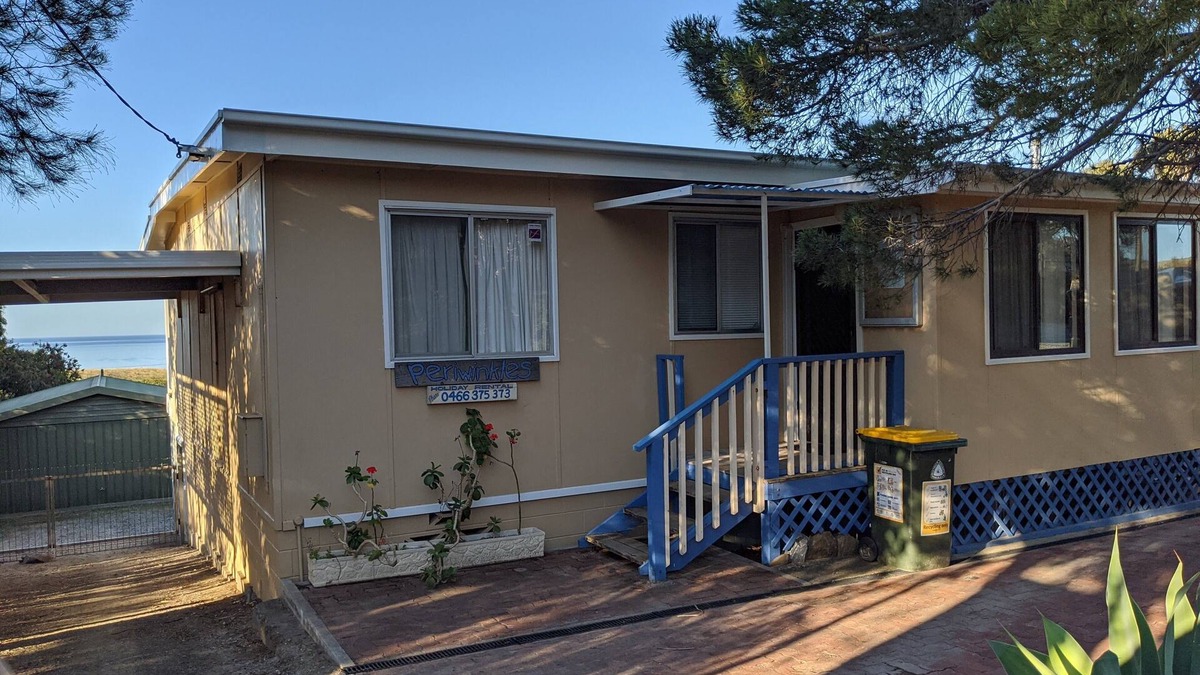 Second Valley House | Periwinkles - two kitchens, two bathrooms, family and pet friendly!