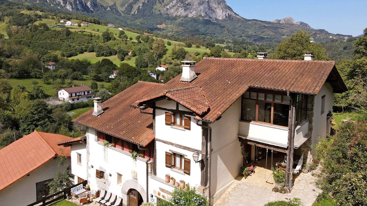 Araitz House | Perunea rural house