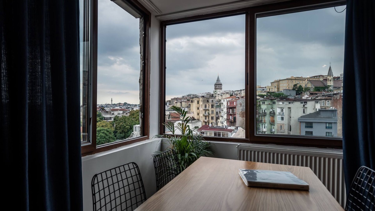 Tophane House | Pesa Suites