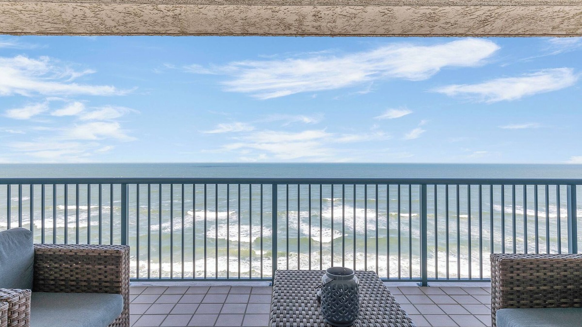 Daytona Beach Shores Condo | 🌊 Pet Friendly - DiMucci Towers Ten 1604 ☀️