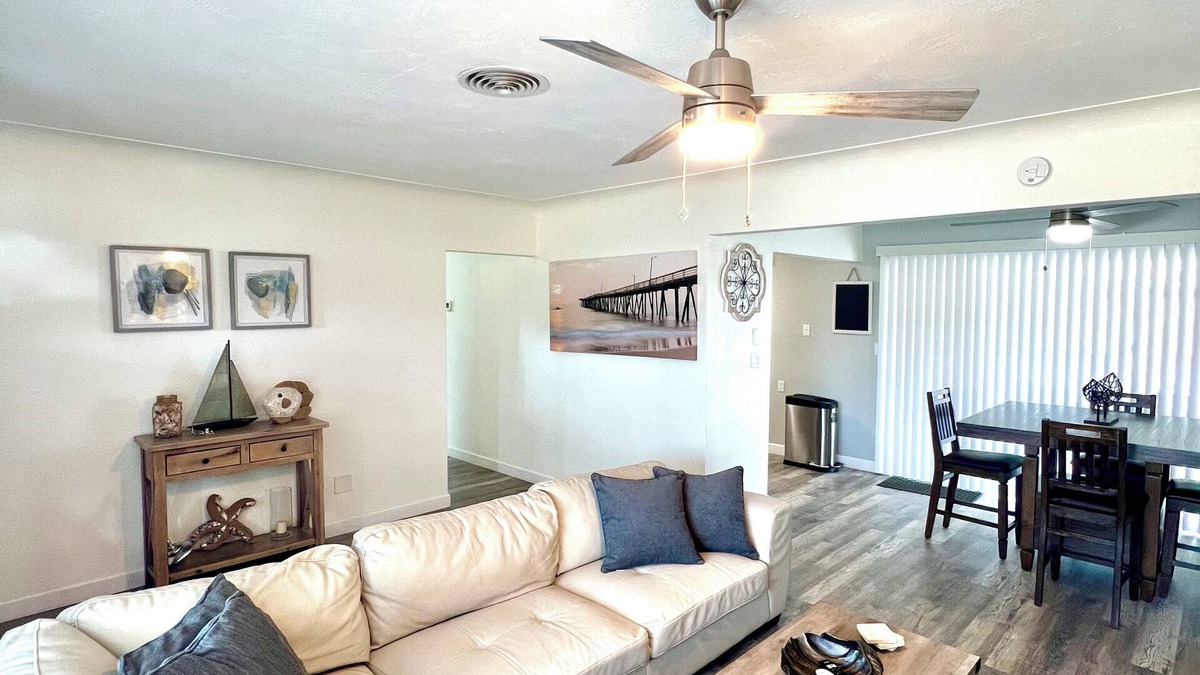 Walsingham House | Pet-Friendly 2BR w/Lanai & Fast WiFi Near Beach