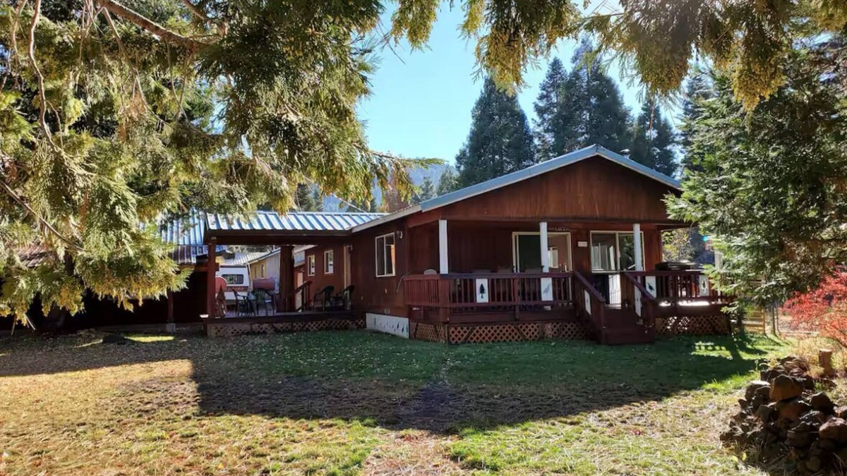 Hamilton Branch House | Pet friendly 3-bedroom house in Hamilton Branch
