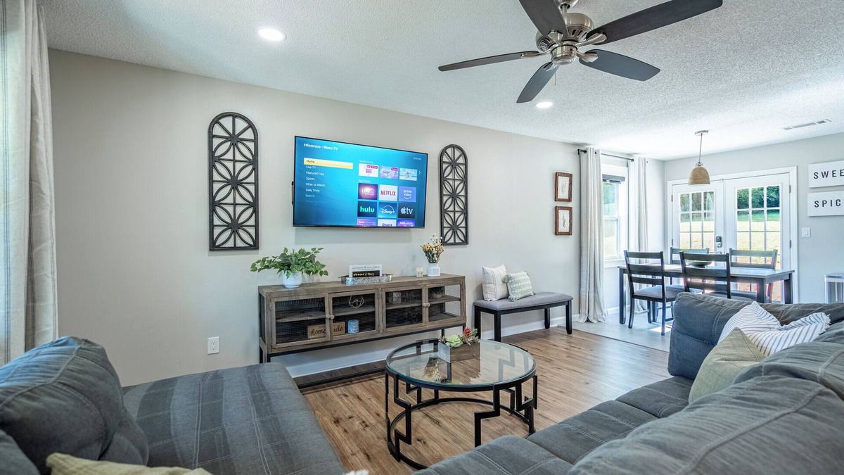 Rydal House | Pet-Friendly 3BR/2BA | Quiet Comfort Near Nature