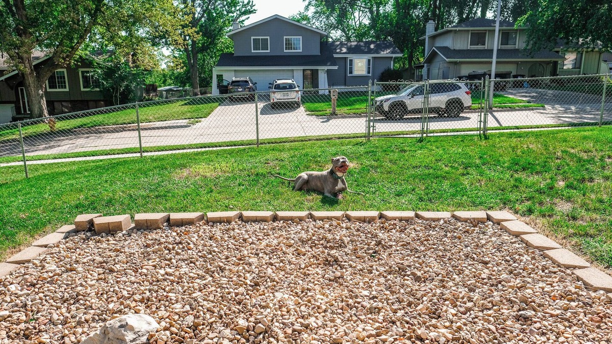 Millard House | Pet Friendly 3BR Home w/Private Deck + Puppy Shed