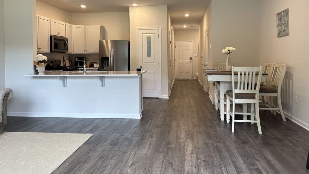 Sicklerville House | Pet-friendly, 6+ guest, events allowed 3bedroom, 2.5 bath,5 beds!!!!!!