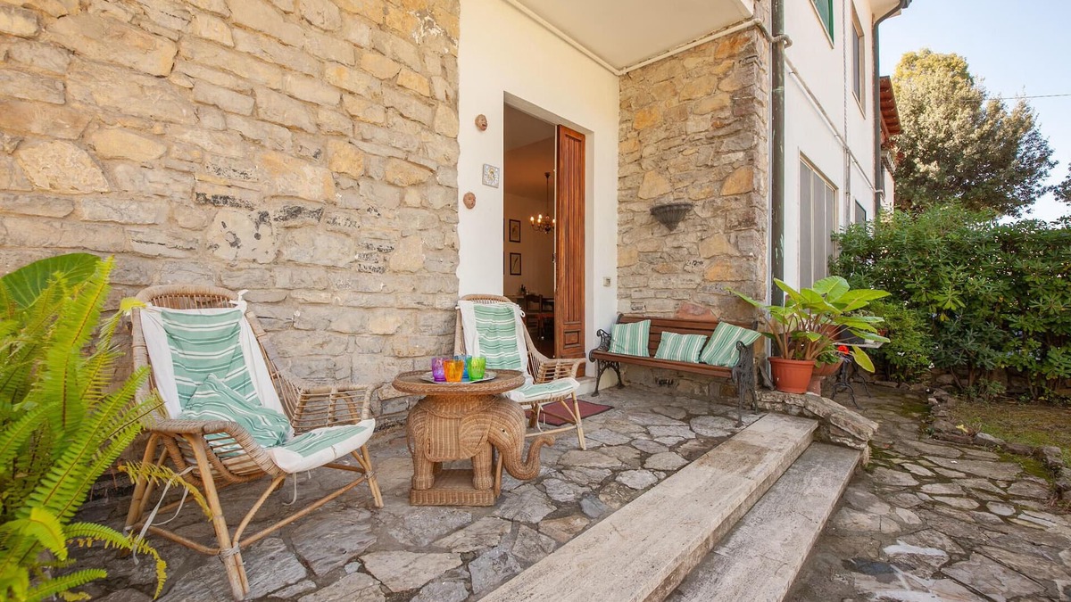 Tirrenia Apartment | Pet friendly apartment in Tirrenia -PI-