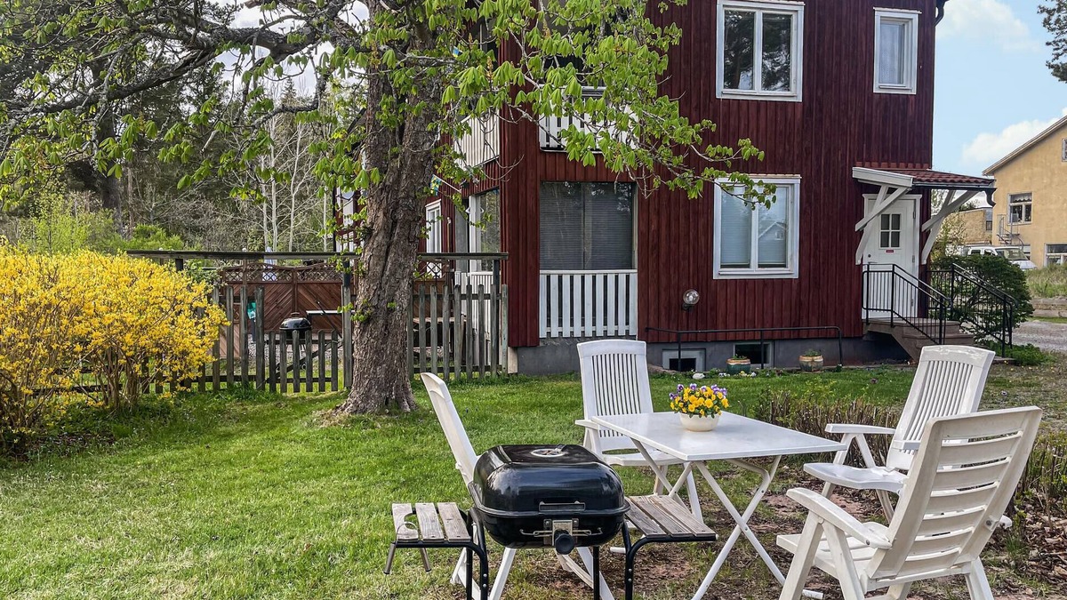 Orrefors Apartment | Pet friendly apartment in Gislatorp
