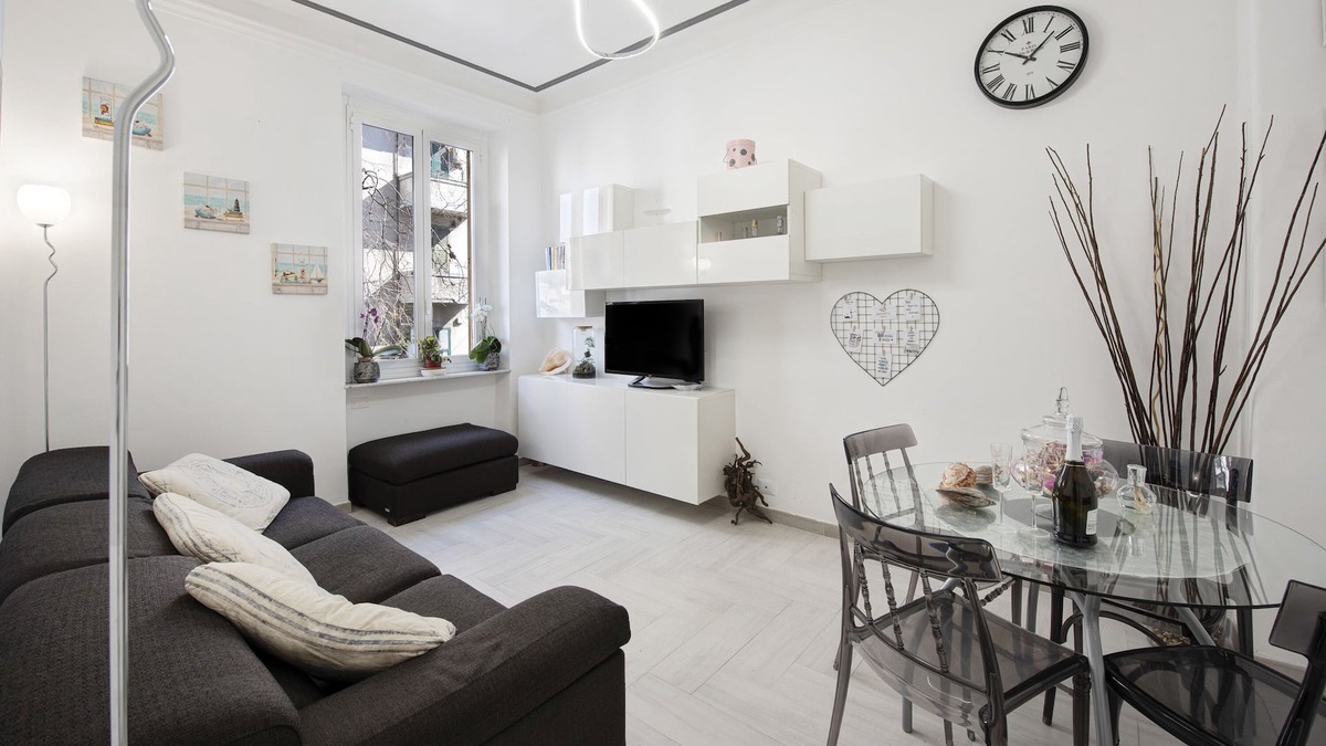 Boccadasse Apartment | Pet-friendly apartment 'Casa delle Sirene a Boccadasse' with Wi-Fi