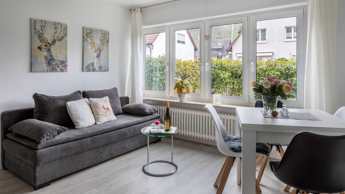 Ebringen Apartment | Pet-Friendly Apartment Holly with Wi-Fi & Terrace