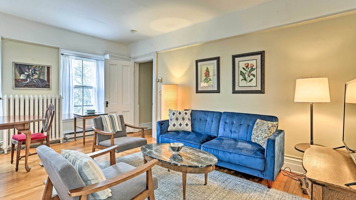 Poughkeepsie Apartment | Pet-Friendly Apt in 1850's Victorian Mansion!