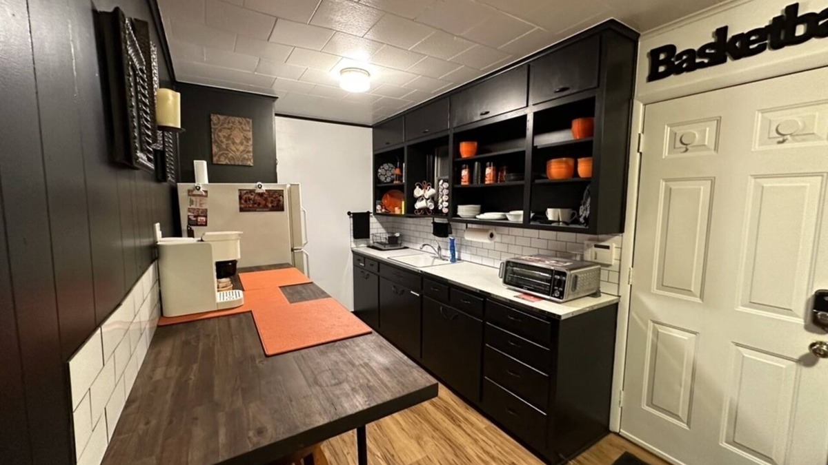 Stillwater Apartment | Pet friendly. Blocks to OSU - 0.7mi to BP Stadium!