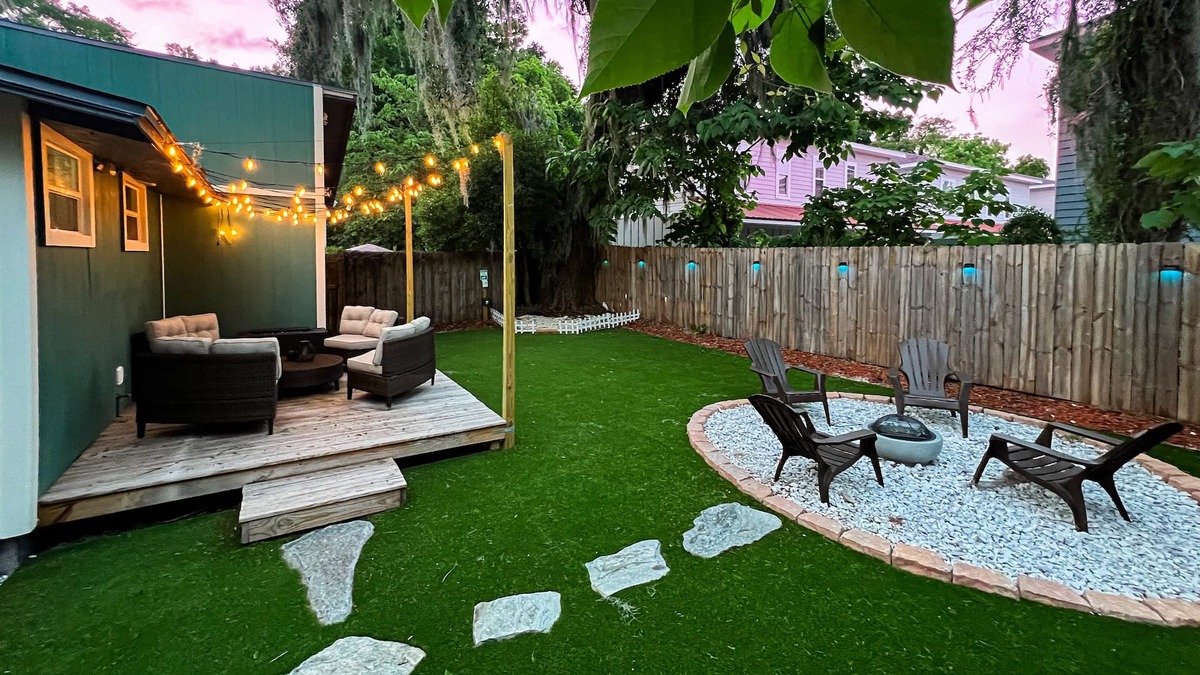 University Heights House | Pet-Friendly Bungalow - Close to UF & Downtown!