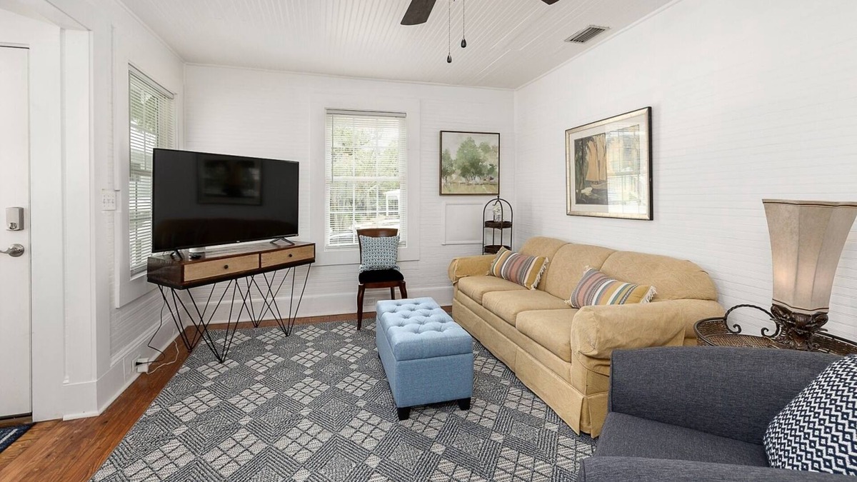 Saint Simons Island Cottage | Pet Friendly Cottage! One short block to beach! Walk to shops and dining!