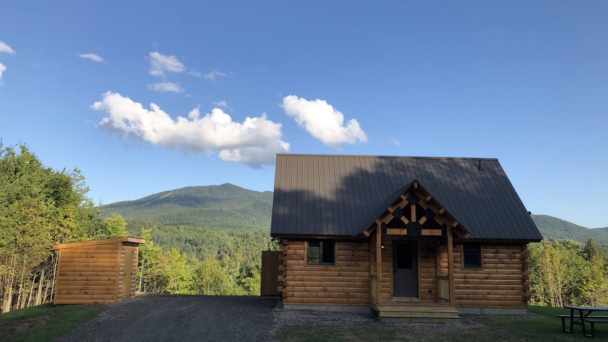 Lyndon Center House | Pet Friendly cabin in East Burke - on the Kingdom Trails