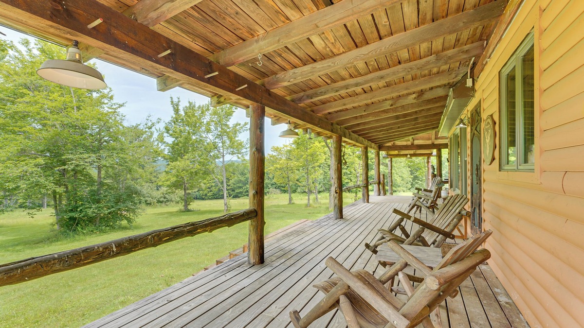 Scio Cabin | Pet-Friendly Cabin on 86 Acres in Scio: Fish, Hike