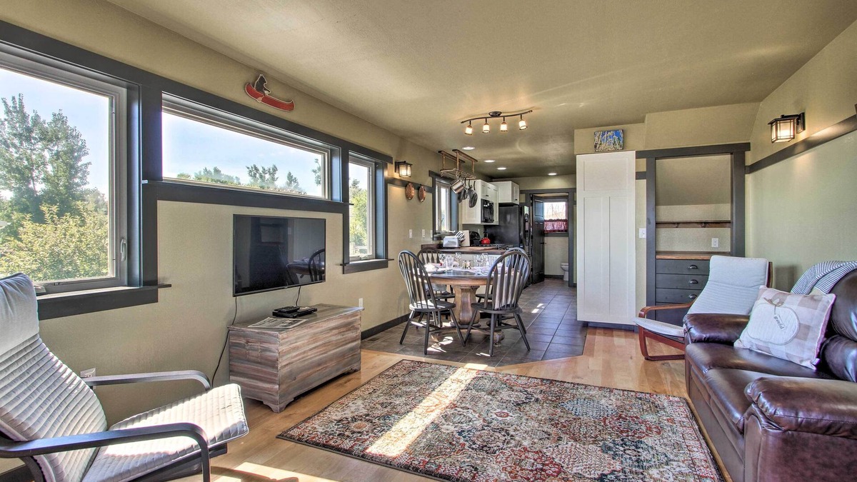 Bynum House | Pet-Friendly Choteau Townhouse with Gas Grill!