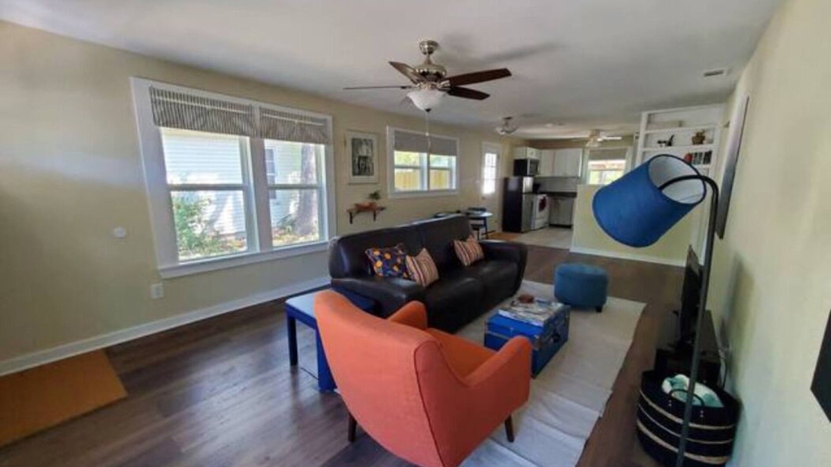 Temple House | Pet friendly! Close to Temple hospitals.
