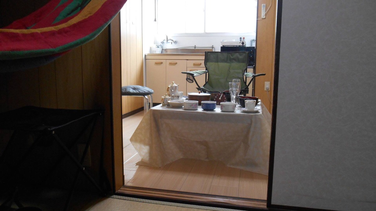 Minato House | Pet friendly, close to USJ and the planned Expo site. Wooden log house style rooms