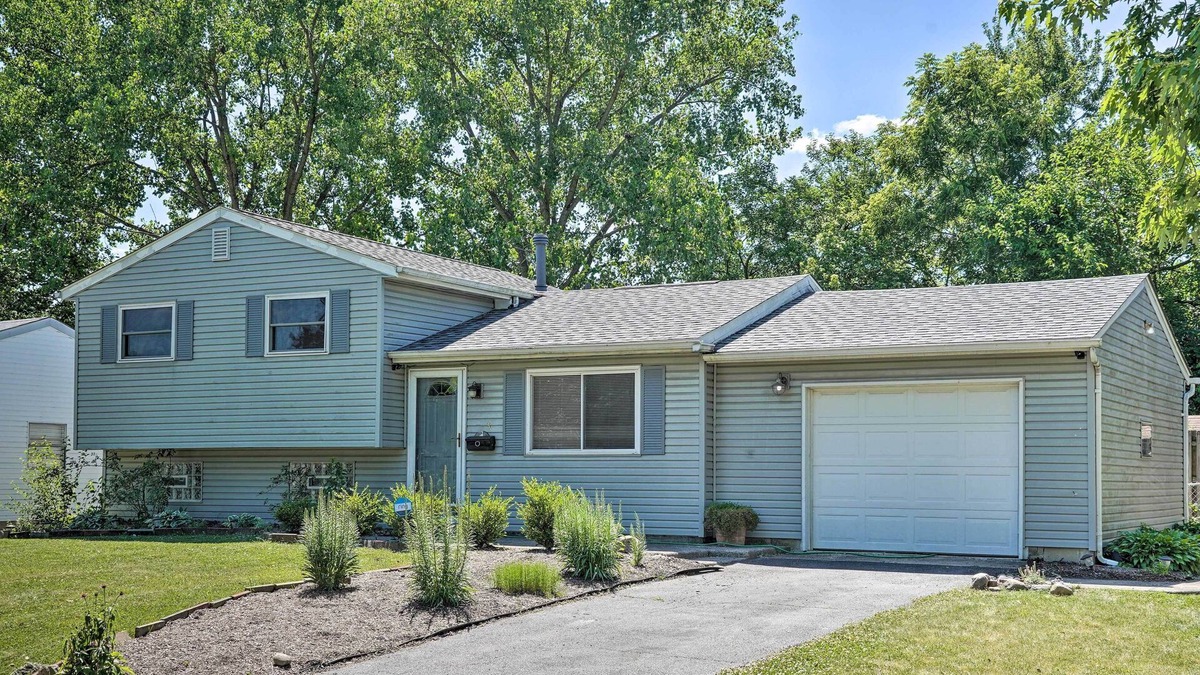 West Columbus House | Pet-Friendly Columbus Home w/ Fenced Backyard