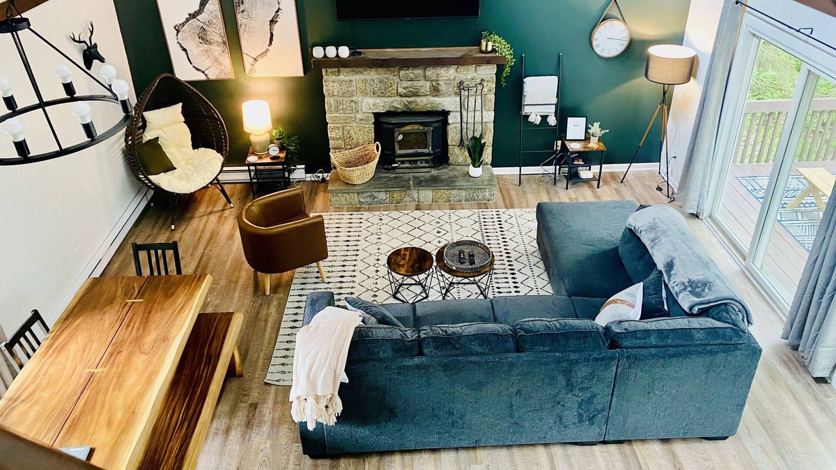 Long Pond Cottage | Pet Friendly Cottage w/ Hot Tub, 2 decks, 2 lofts, fire pit--5 min from Kalahari