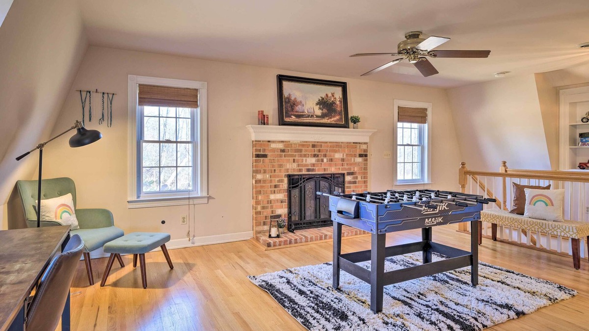 Reva Cottage | Pet-Friendly Cottage with Game Room & Fire Pit!