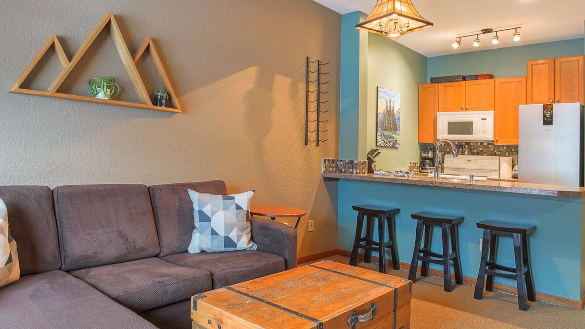 East Kootenay Apartment | Pet-friendly Cozy Mountain Condo at Snow Creek