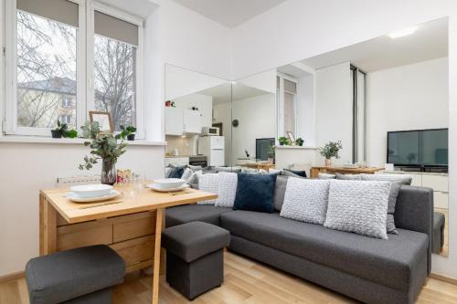 Krowodrza Apartment | Pet-Friendly & Cozy Studio in Kraków by Noclegi Renters