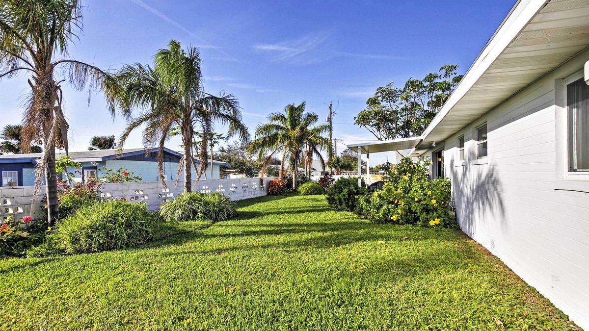 Orlando Heights Cottage | Pet-friendly Daytona Beach Home, Walk to the Ocean