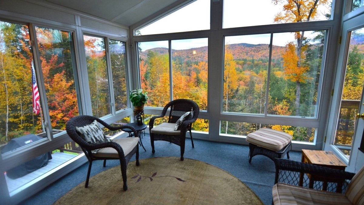 Thornton House | Pet Friendly Deluxe White Mountain Private Retreat for a memorable family vacation! (WV68T)
