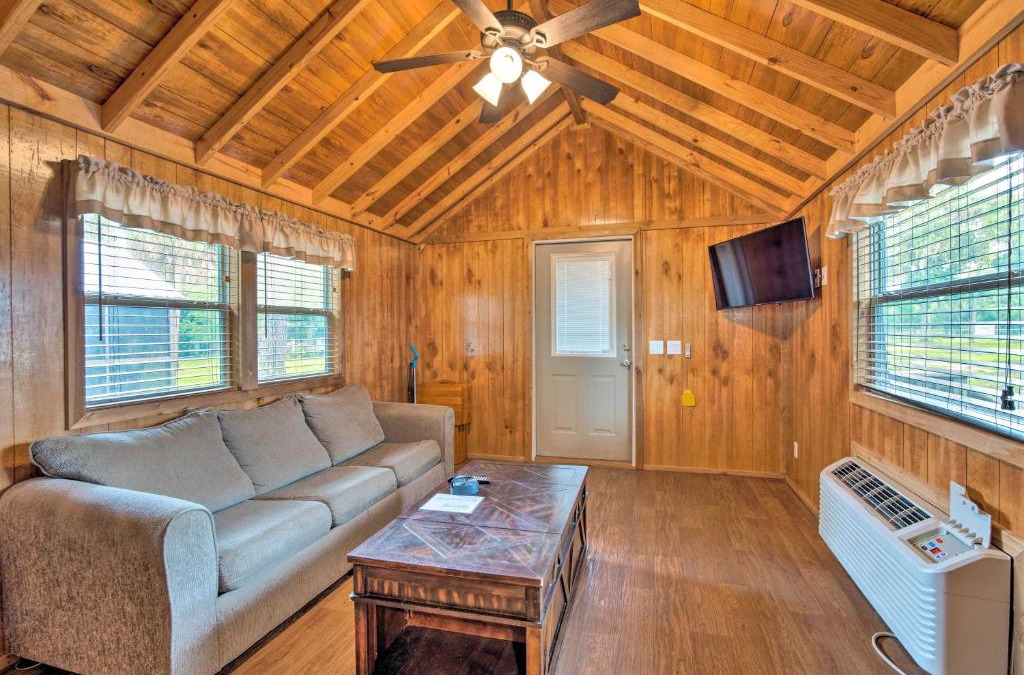 Steinhatchee House | Pet-Friendly Escape Unit 8, Near Deadman Bay