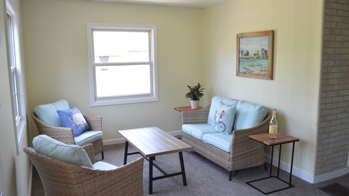 Arcadia House | Pet-Friendly Family Home near Golf, LK MI, M22