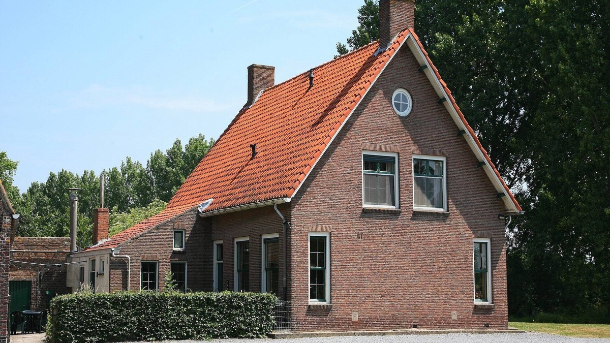 Eede Other | Pet-Friendly Farmhouse