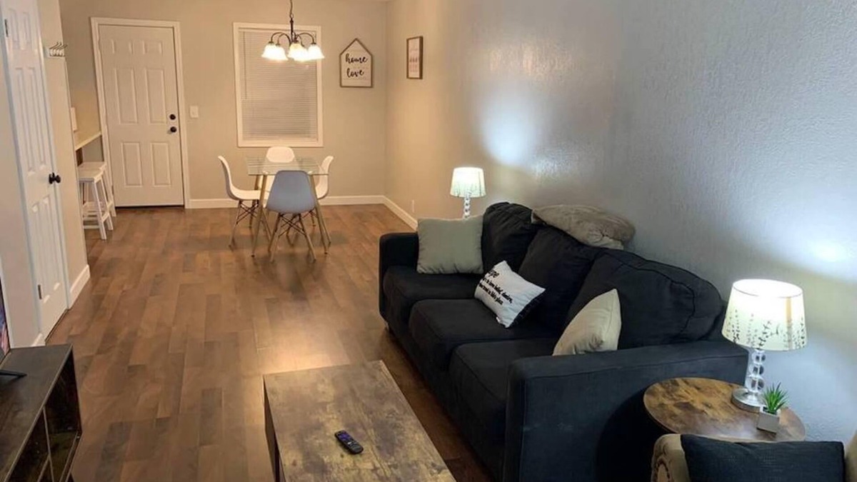 Edmond House | Pet Friendly, Fenced Yard, Clean & Quiet!