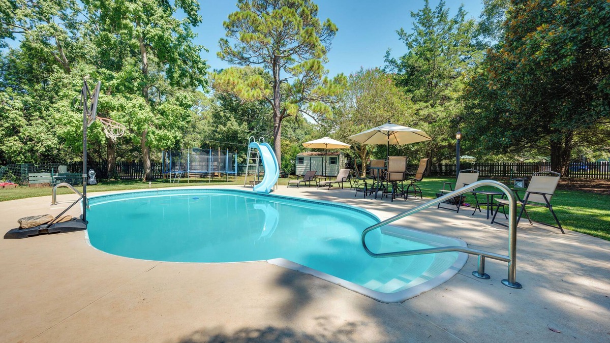Fort Valley Cottage | Pet-Friendly Fort Valley Home w/Private Pool