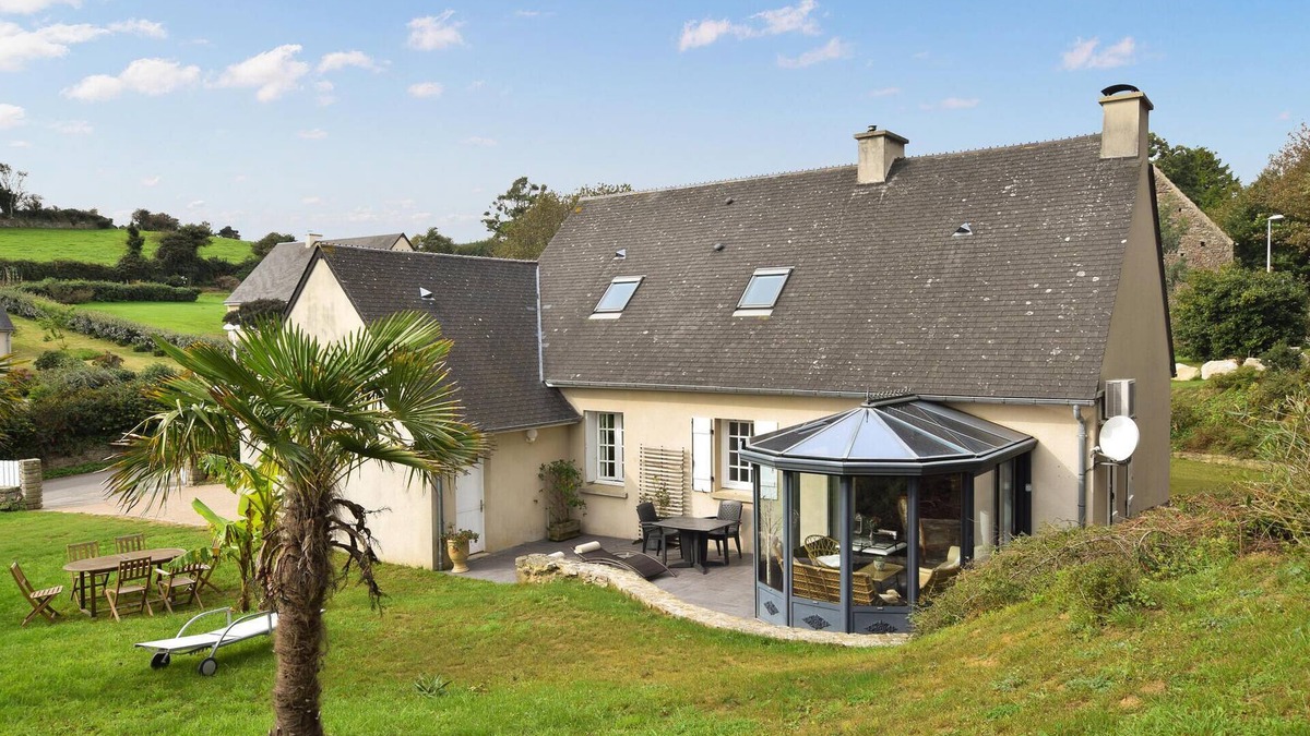 Omonville-la-Rogue House | Pet friendly home in Omonville-la-Rogue