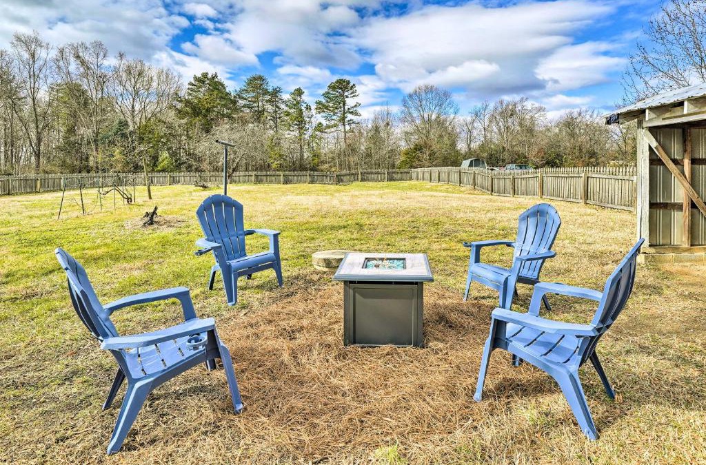 Greensboro House | Pet-Friendly Greensboro Vacation Rental!