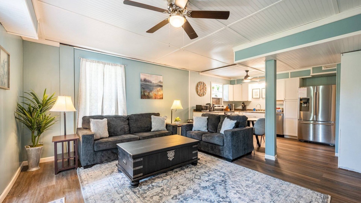 Woodstock Apartment | Pet-Friendly | Grill + Special Midweek Pricing!
