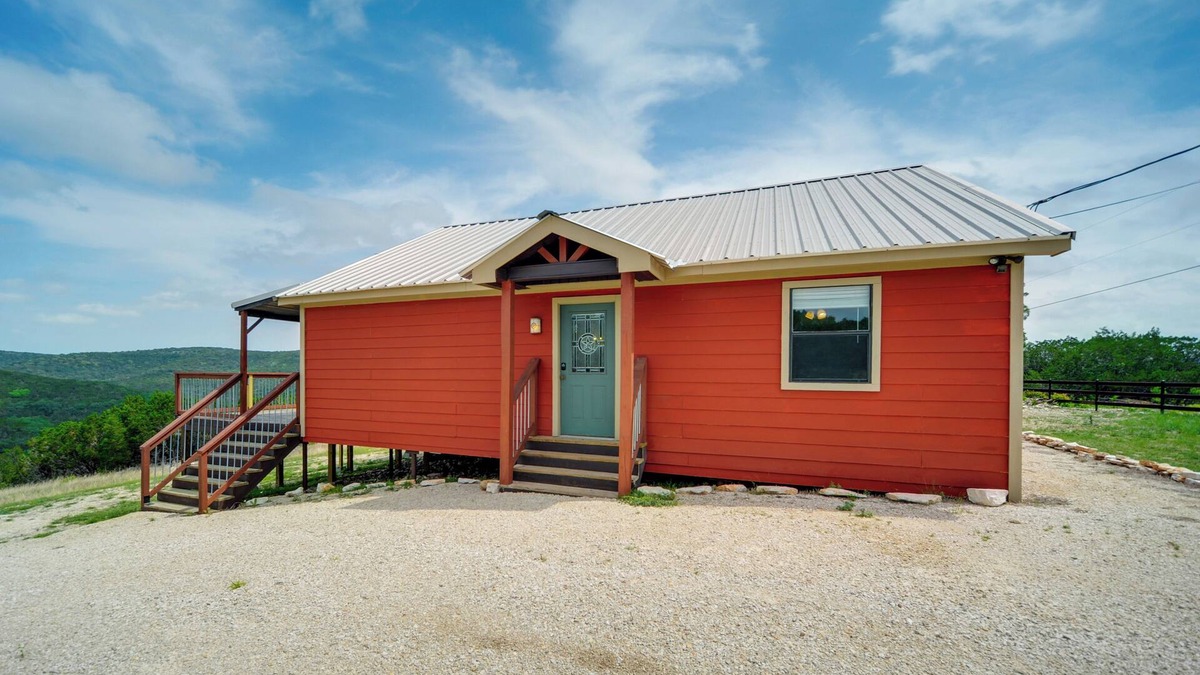 Leakey Cabin | Pet-Friendly Hideaway 13 Mi to Leakey