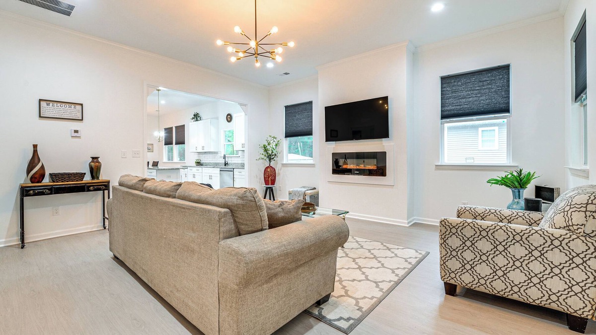 Hogansville House | Pet-Friendly Hogansville Home: Walk to Downtown!