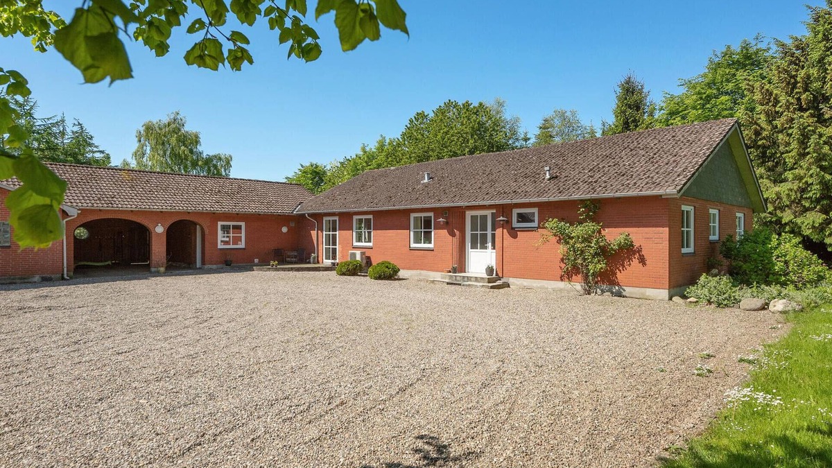 Branderup J House | Pet friendly home in Branderup J